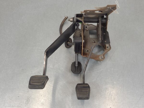 2012 FORD TRANSIT Pedal Assembly