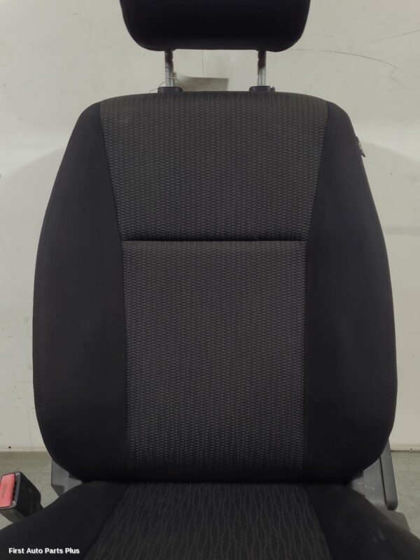 2015 MAZDA BT50 Front Seat