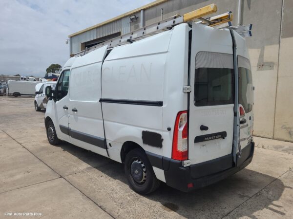 2017 RENAULT MASTER Horn