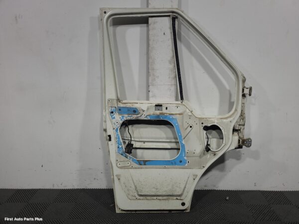 2005 FORD TRANSIT Left Front Door