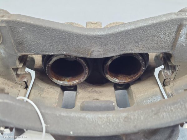 2016 NISSAN NAVARA Caliper