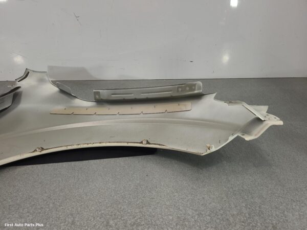 2021 NISSAN NAVARA Left Guard