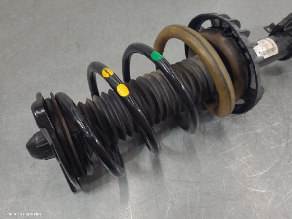 2018 MERCEDES VITO Right Front Strut