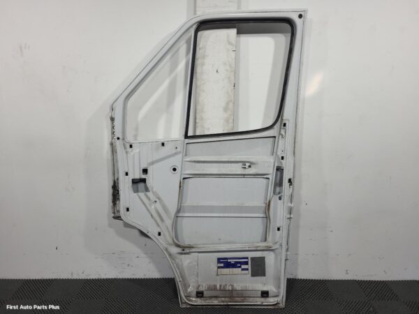 2002 MERCEDES SPRINTER Right Front Door