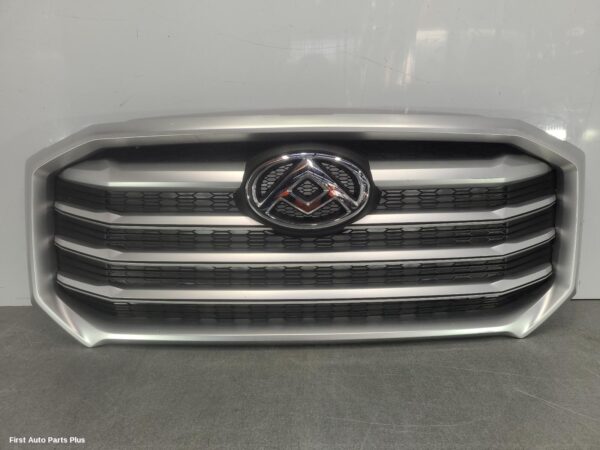 2021 LDV DELIVER 9 Grille