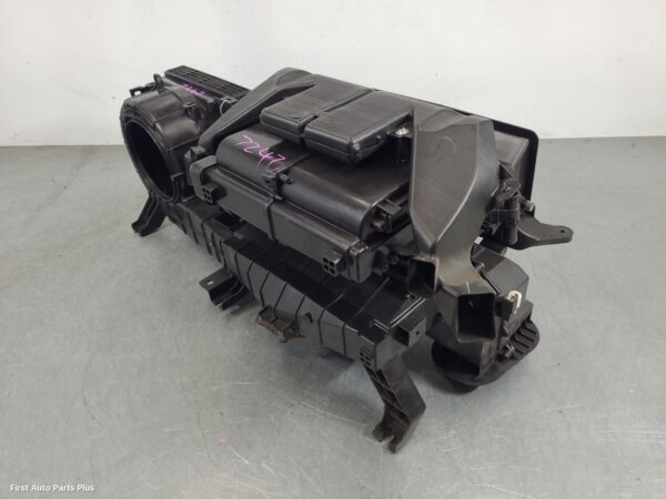 2017 MITSUBISHI TRITON Heater Core/Box
