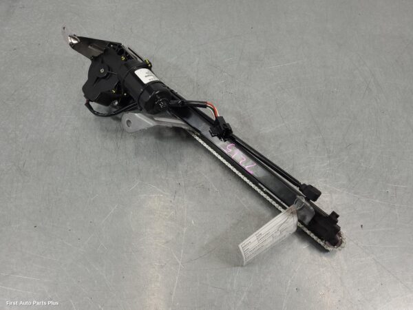 2020 MERCEDES VITO Hatch Strut