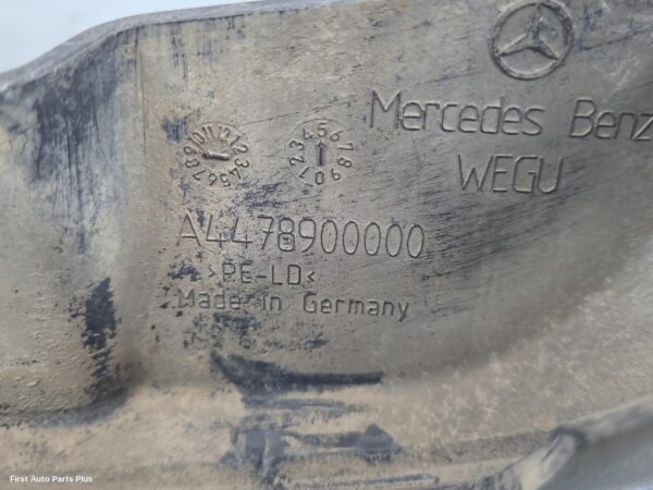 2017 MERCEDES VITO Mud Flaps