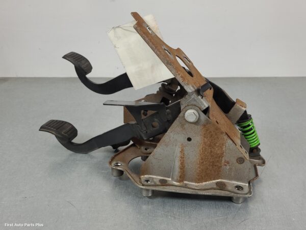 2012 FORD TRANSIT Pedal Assembly