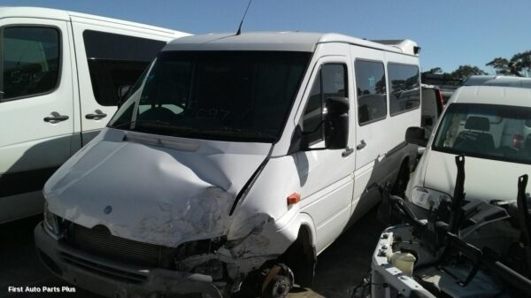 2005 MERCEDES SPRINTER Injector Pump