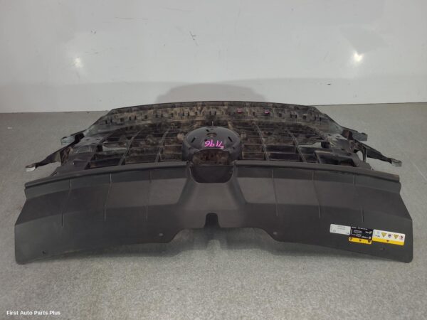 2021 VOLKSWAGEN TRANSPORTER Grille