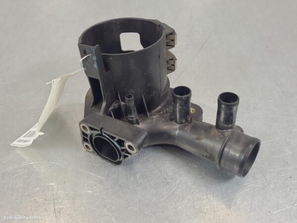 2012 MERCEDES VITO Fuel Filter Housing