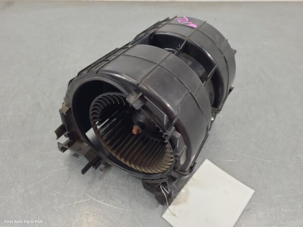 2021 RENAULT TRAFIC Heater Fan Motor