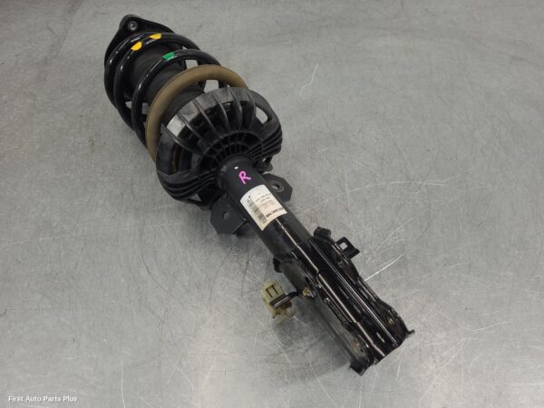 2018 MERCEDES VITO Right Front Strut