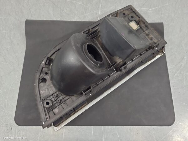 2022 LDV DELIVER 9 Fuel Door / Filler