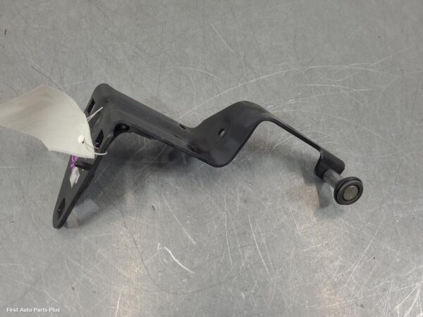 2016 RENAULT MASTER Door Hinge/Runner