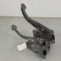 2020 VOLKSWAGEN CRAFTER Pedal Assembly