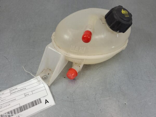 2018 RENAULT MASTER Overflow Bottle