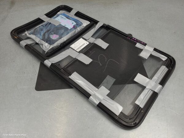 1998 FORD TRANSIT Right Rear Door Window