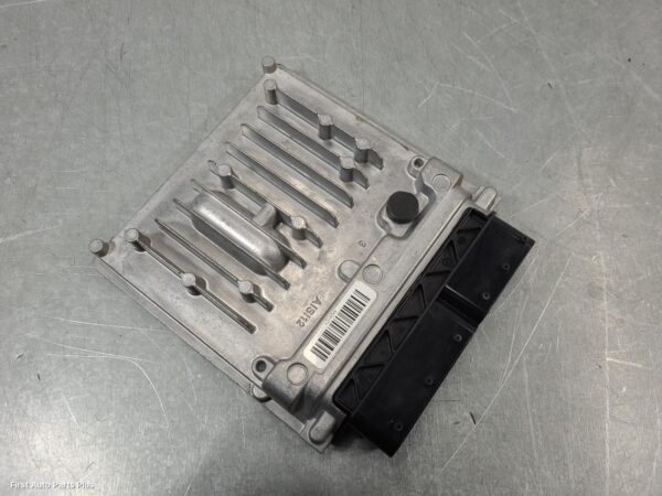 2014 MERCEDES VITO Ecu