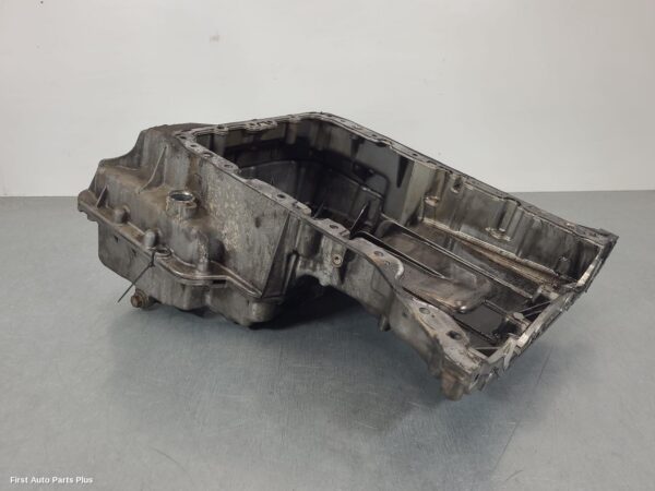 2012 MERCEDES VITO Oil Pan/Sump