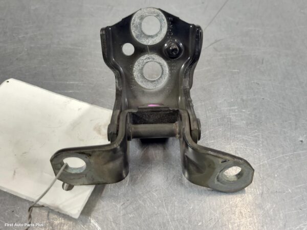 2017 FORD RANGER Door Hinge/Runner