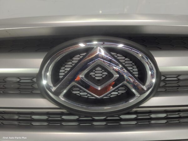 2021 LDV DELIVER 9 Grille