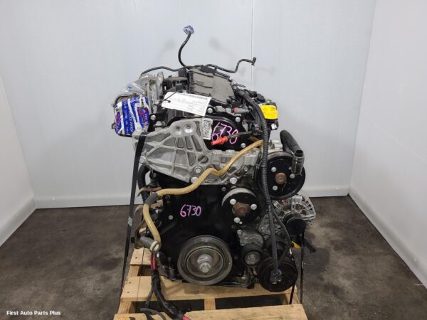 2013 RENAULT TRAFIC Engine