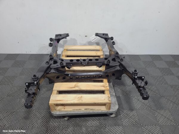 2016 MERCEDES VITO Frt Xmember/Cradle