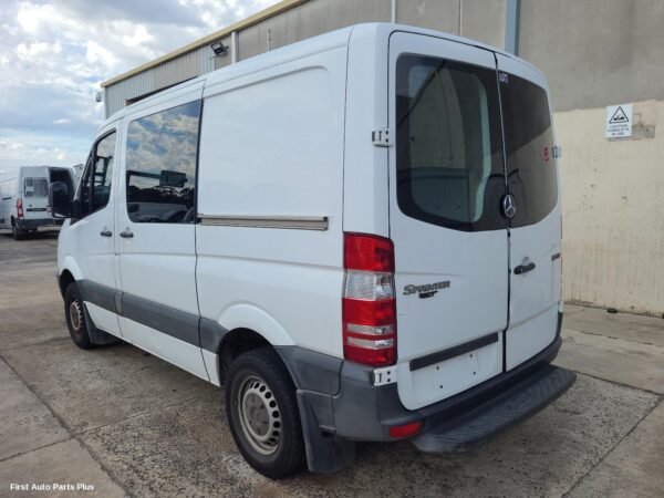 2009 MERCEDES SPRINTER Fan