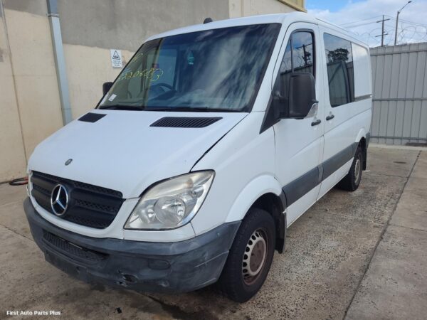 2009 MERCEDES SPRINTER Fan