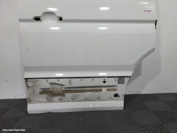 2020 VOLKSWAGEN CRAFTER Right Front Door
