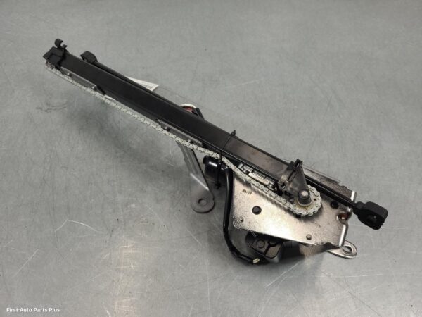 2020 MERCEDES VITO Hatch Strut