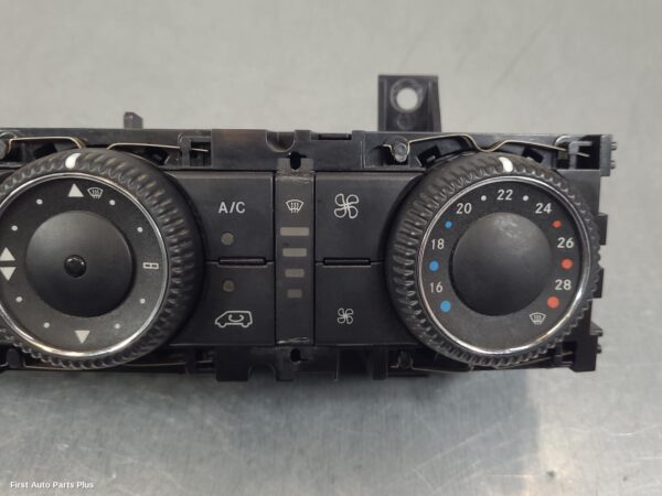 2015 MERCEDES SPRINTER Heater/Ac Controls