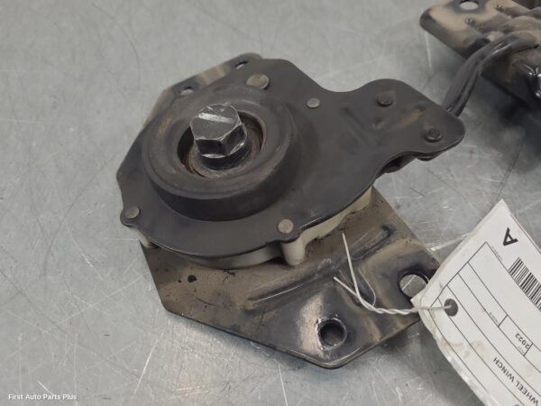 2022 LDV DELIVER 9 Spare Wheel Winch