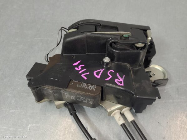 2012 MERCEDES VITO Door/Boot/Gate Lock