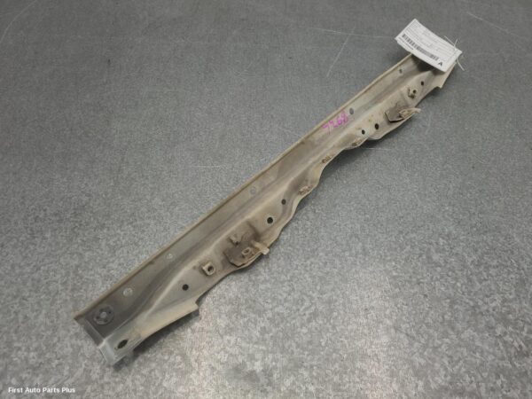 2012 TOYOTA HILUX Radiator Support