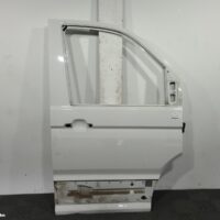 2020 VOLKSWAGEN CRAFTER Right Front Door