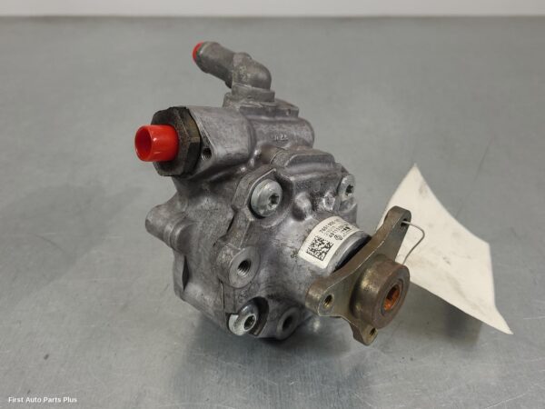 2017 RENAULT MASTER Steering Pump