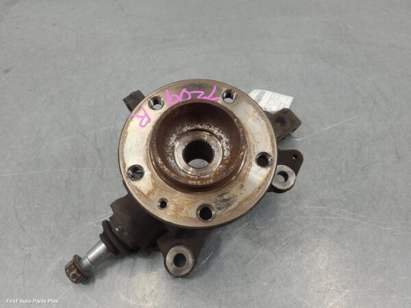 2021 RENAULT MASTER Right Front Hub Assembly