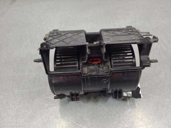 2021 RENAULT TRAFIC Heater Fan Motor