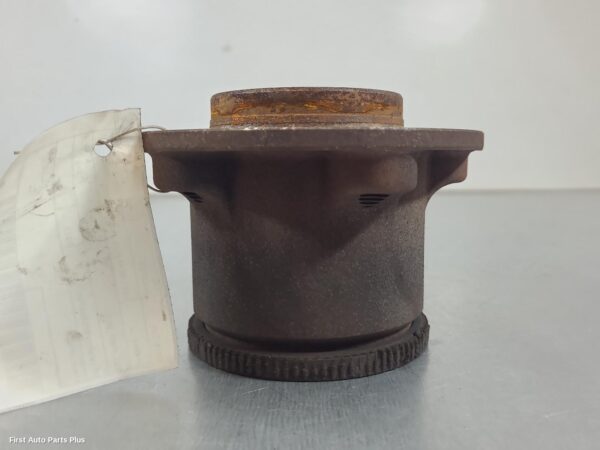 2023 RENAULT MASTER Left Rear Hub Assembly