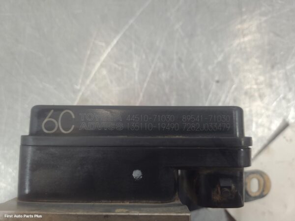 2012 TOYOTA HILUX Abs Pump/Modulator