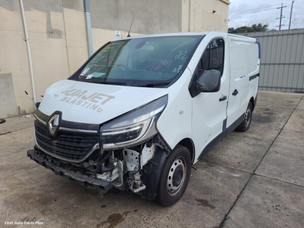 2021 RENAULT TRAFIC Horn
