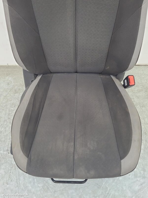 2019 HOLDEN COLORADO Front Seat