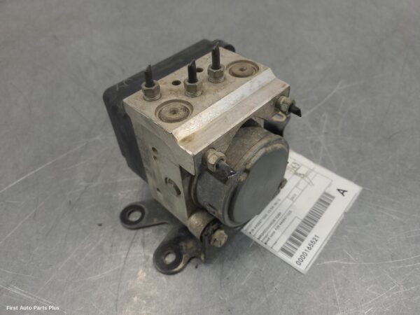 2012 TOYOTA HILUX Abs Pump/Modulator