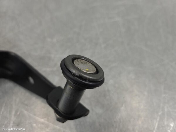 2016 RENAULT MASTER Door Hinge/Runner