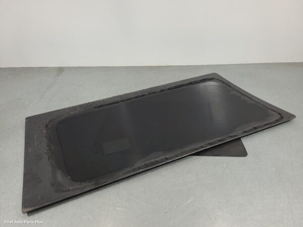 2014 MERCEDES VITO Left Rear Door Window