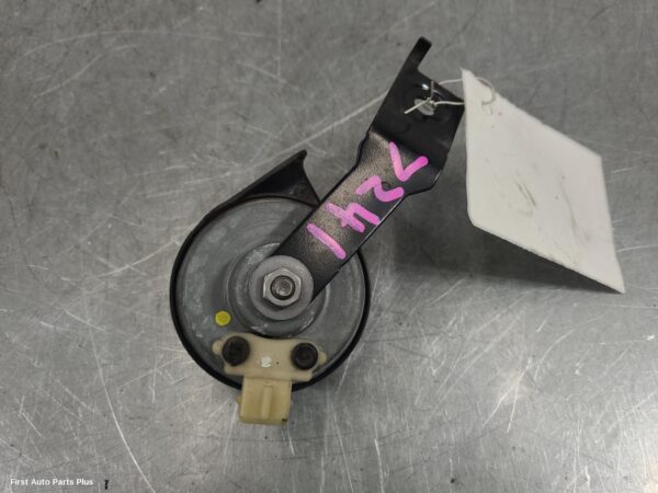 2021 RENAULT TRAFIC Horn