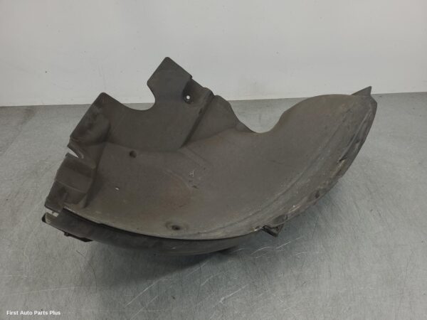 2015 MERCEDES SPRINTER Left Guard Liner